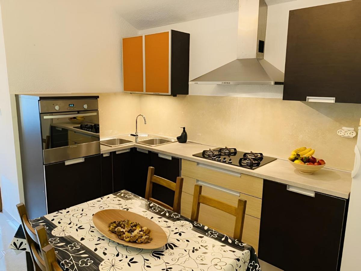 Apartmani Ana Borovac Фунтана Екстериор снимка
