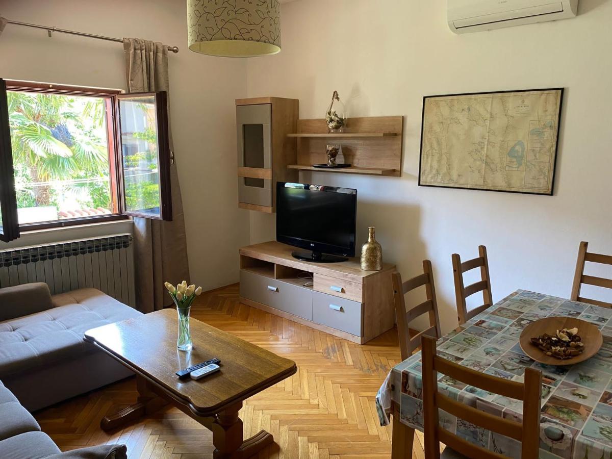 Apartmani Ana Borovac Фунтана Екстериор снимка